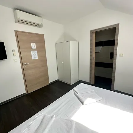 Kaptol Rooms-3